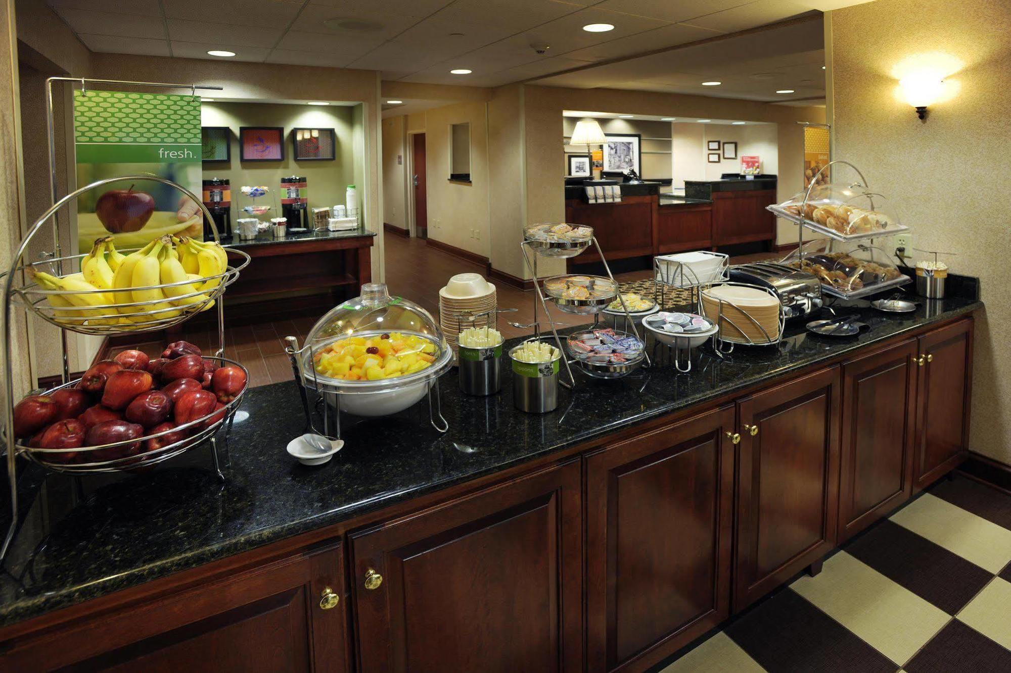 Hampton Inn Gallatin Esterno foto
